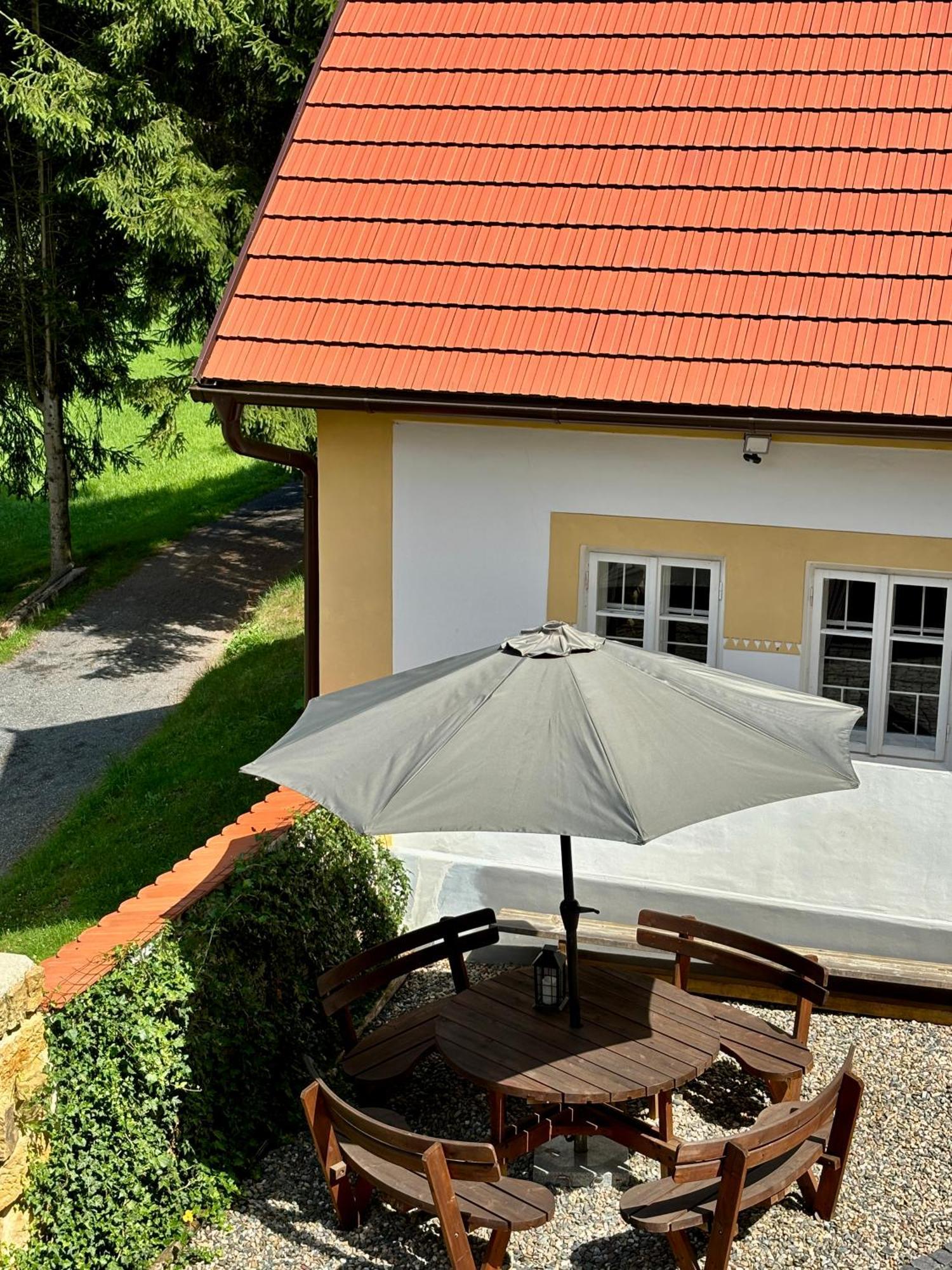 Leśni Chalupa Hlucov Kokorin Bagian luar foto
